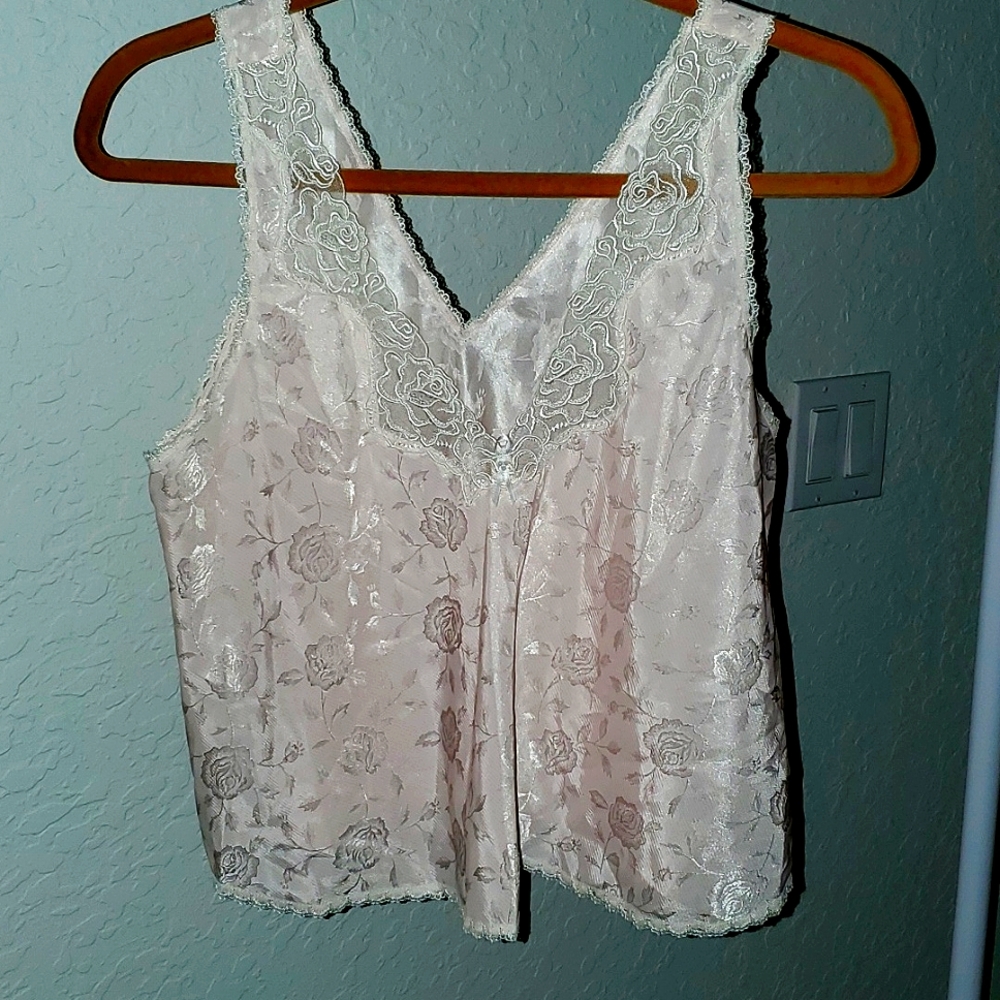 Wacoal silky feel Camisole S